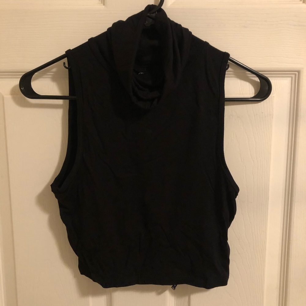Cowl neck, crop top